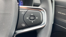 Volvo XC40 2.0 B4P Ultimate Dark 5dr Auto Petrol Estate